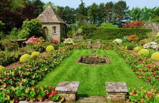 Wyndcliffe Court Gardens Wyndcliffe Court Gardens