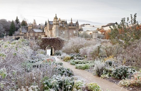 Abbotsford House and Gardens in Winter