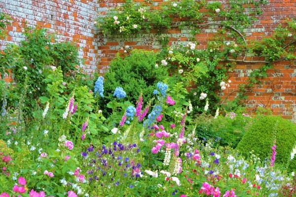 Badminton House Walled Gardens
