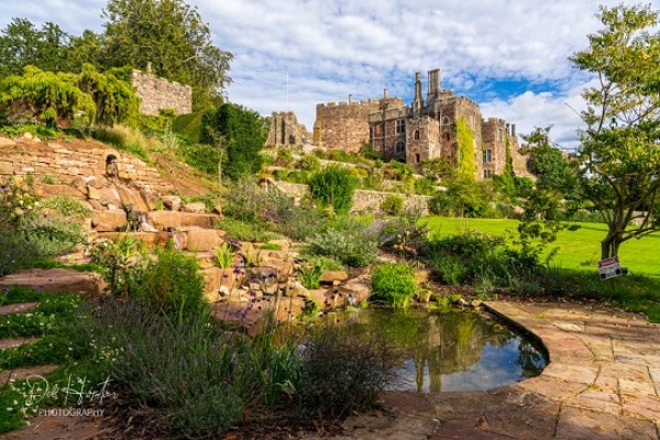 Berkeley Castle Garden