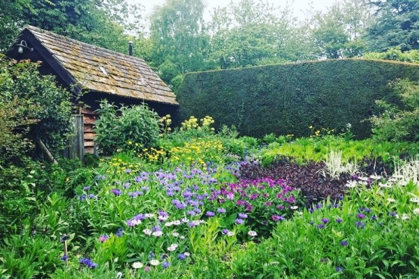 Bide-a-Wee Cottage Garden