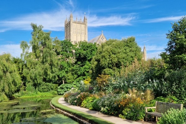 Bishop's Palace Garden, Wells