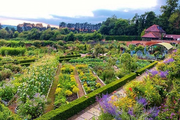 Church Gardens Harefield