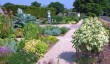 gardens-sulgrave-manor.jpg