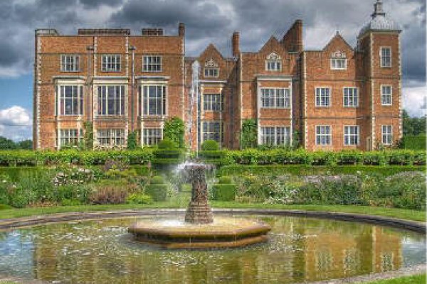 Hatfield House Garden