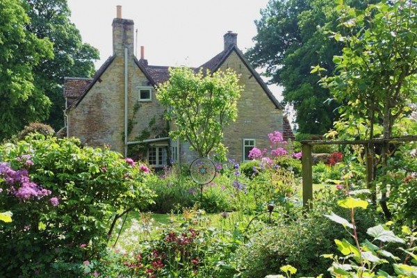 Hookshouse Pottery Garden