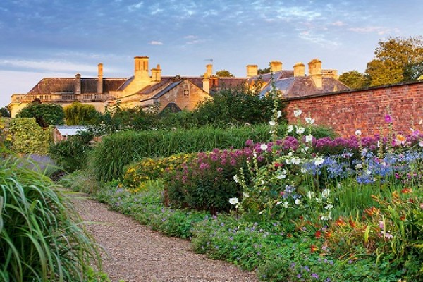 Lamport Hall Garden