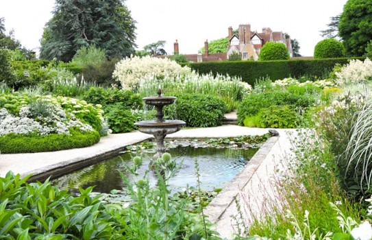 Loseley Park - The White Garden Loseley Park - The White Garden