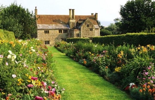 Mottistone Manor Garden