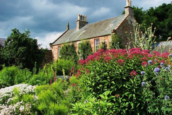 Priorwood Garden