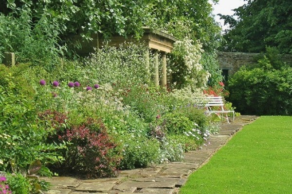 Whalton Manor Gardens