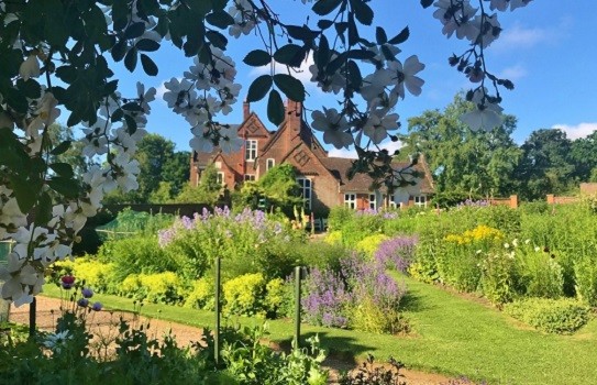 Winterbourne House Gardens Winterbourne House Gardens
