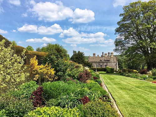 houses and gardens to visit in gloucestershire